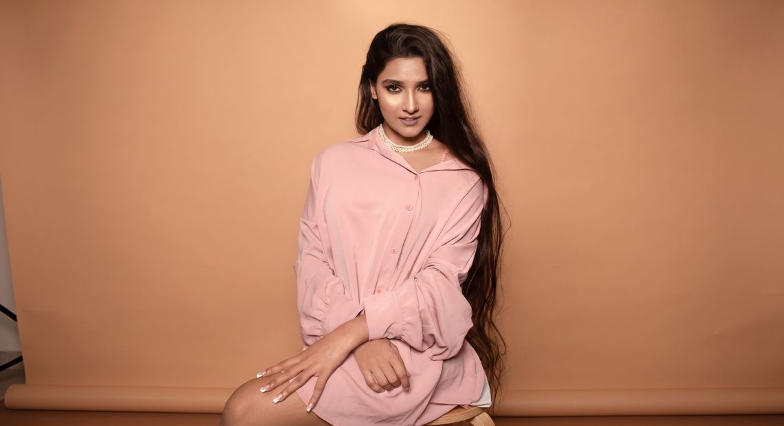 Escort service Vasant Kunj